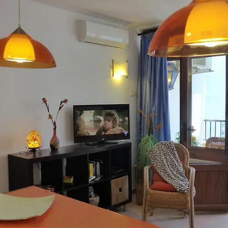 Apartamento Trocadero Ap18 *